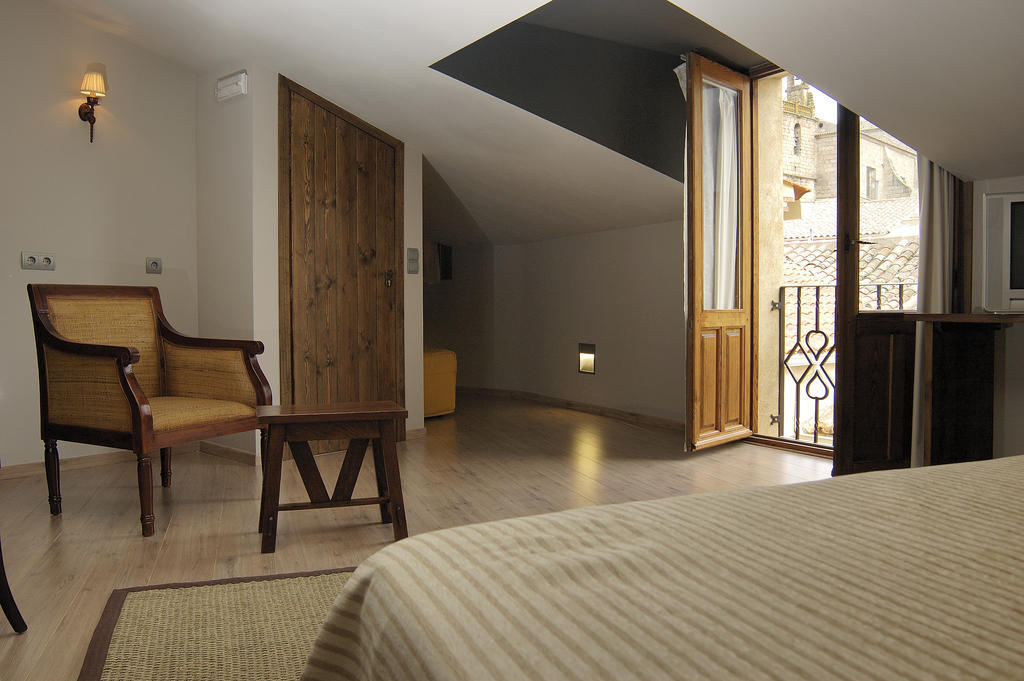 Casa Rural La Botica Oropesa Oda fotoğraf